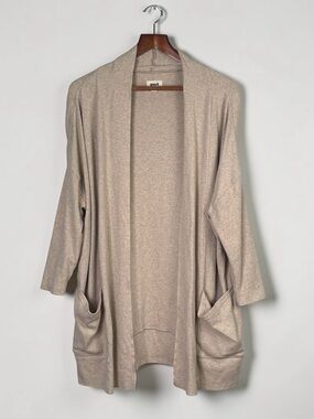 Pact Organic Cotton Airplane Wrap Cardigan Beige Heather M/L Open Front
Knit